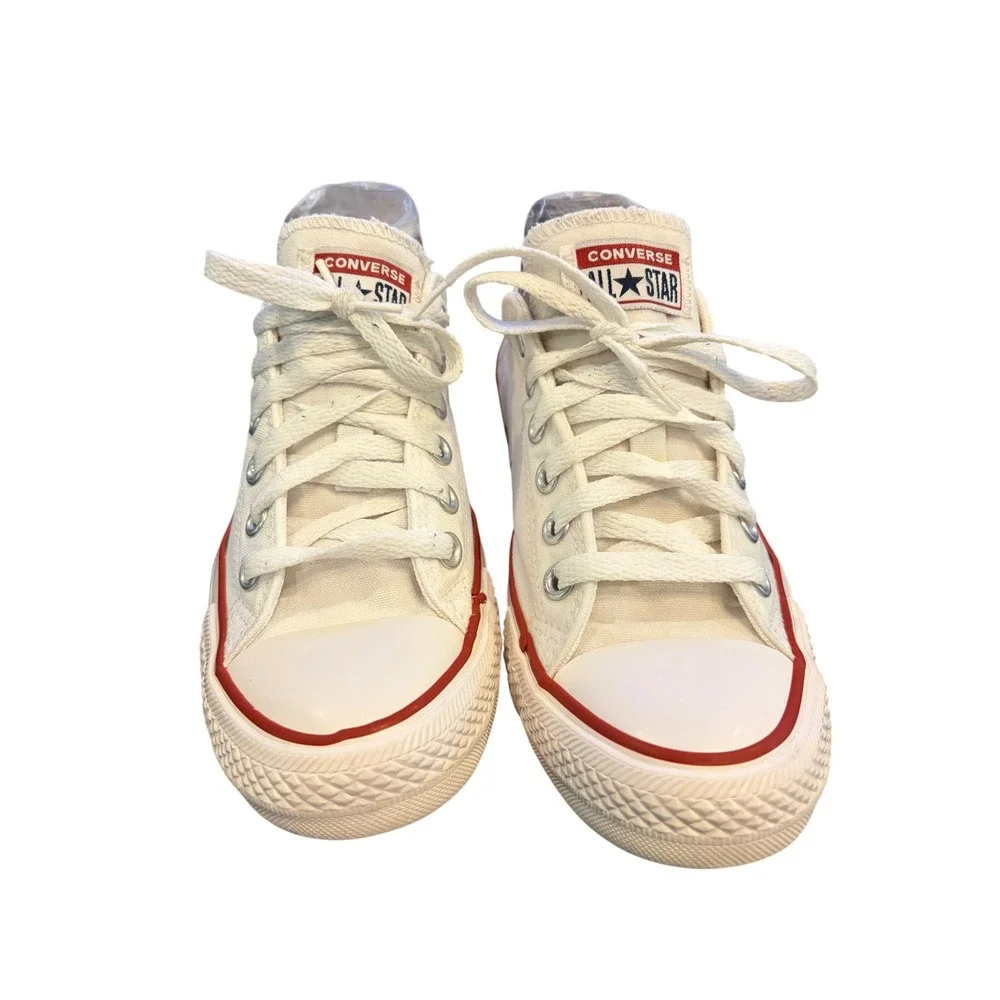 Converse Chuck Taylor All Star Low Top Unisex White Sneakers Men's 6 Women's 8